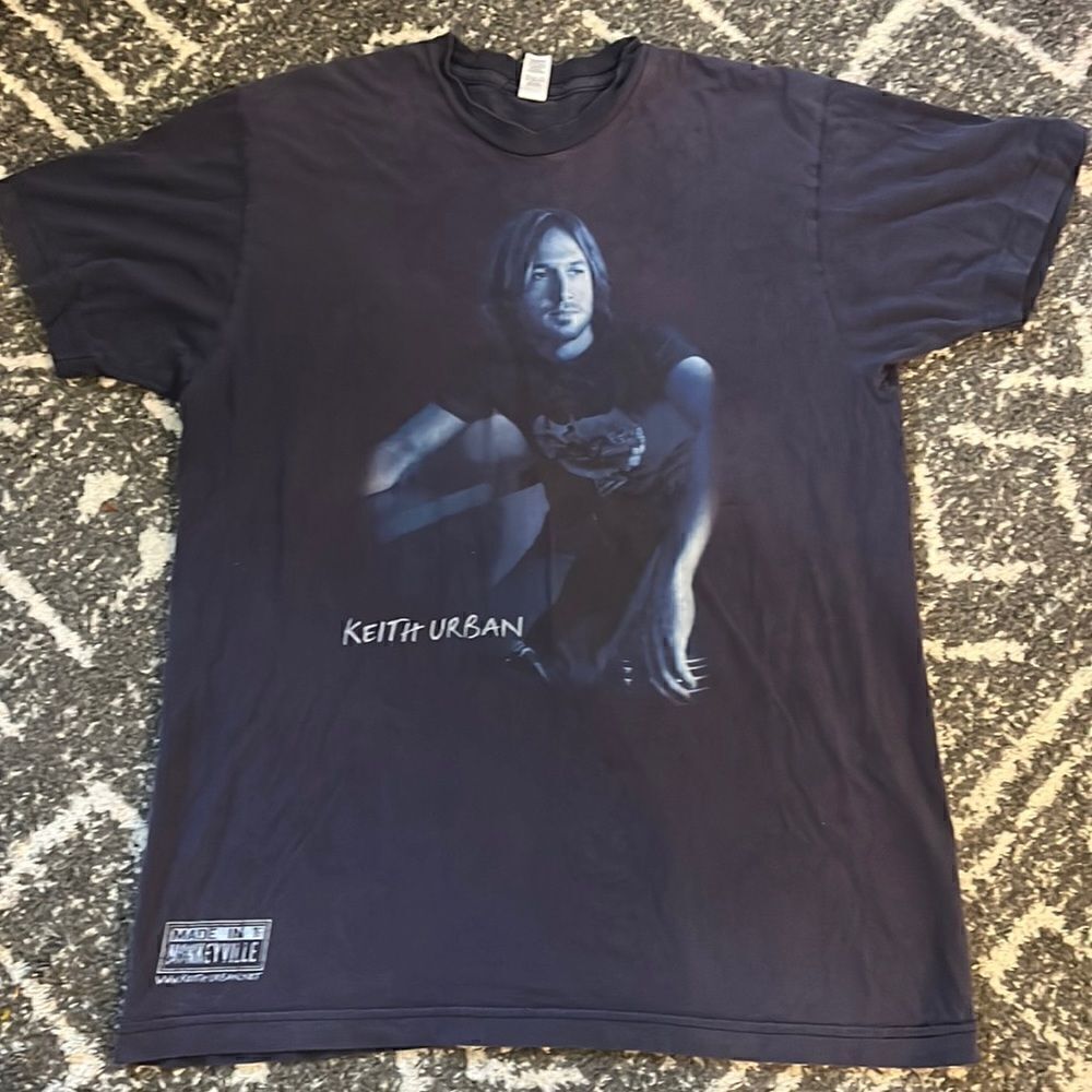 Vintage Keith Urban 2005 tour t-shirt, size M
